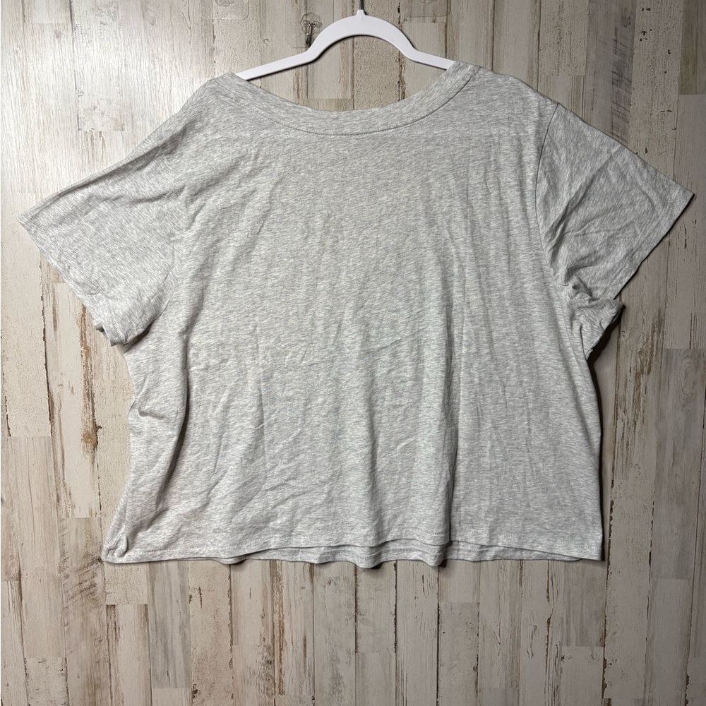 NEW UNIVERSAL THREAD Cropped V Neck Short Sleeve Cotton T Shirt Gray 3X NWT - Picture 9 of 15